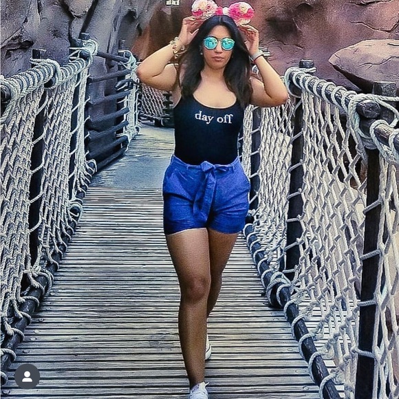 Banana Republic Denim like 4” Shorts - Picture 5 of 6